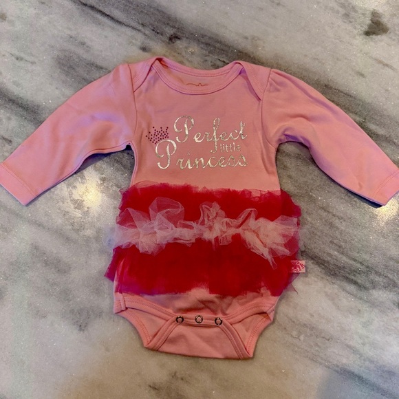 Ruffle Butts Other - Ruffle Butts Baby Girl Perfect Little Princess Tutu Bodysuit NWOT Size 3-6 Month